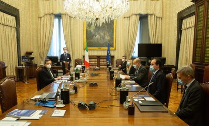 Zingaretti "Non poniamo veti, ma Pd e Lega restano forze alternative"