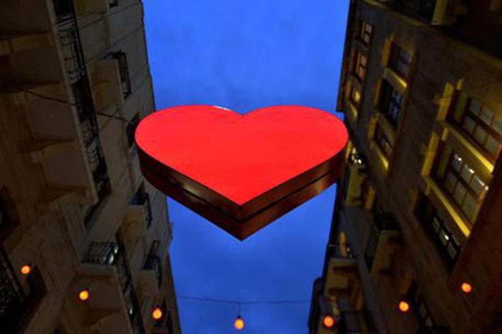 A San Valentino boom di truffe on line su regali