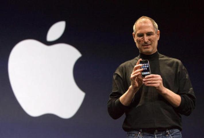 All'asta la domanda di lavoro di Steve Jobs a 18 anni
