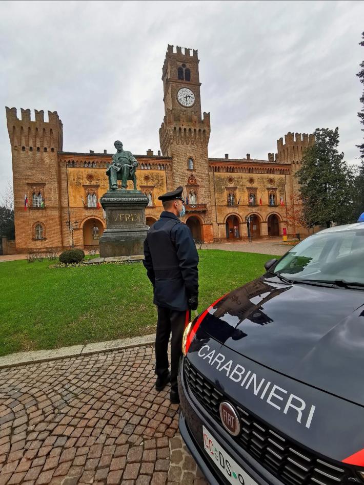 Fanno una passeggiata e trovano un &laquo;tesoro&raquo; nascosto