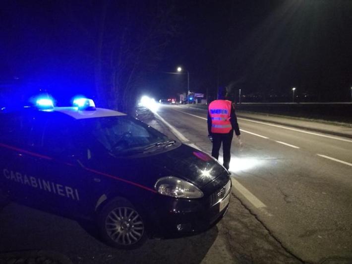  In giro con un coltello: denunciato 33enne di Traversetolo