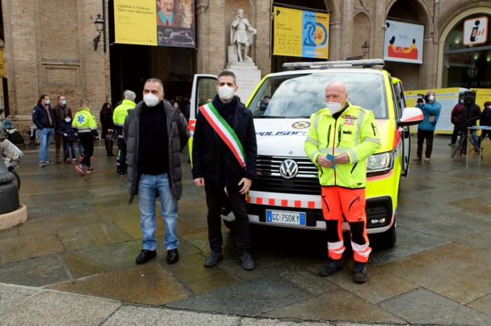 Il giorno del debutto del nuovo mezzo polisoccorso del Seirs