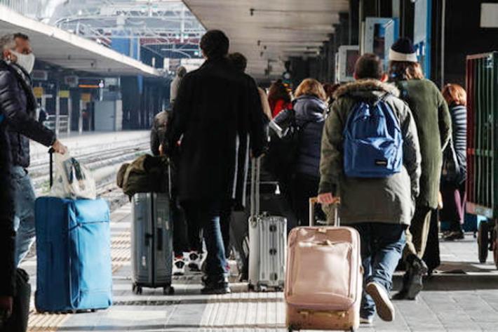 Il Consiglio dei ministri ha approvato lo  stop agli spostamenti fra regioni fino al 27 marzo