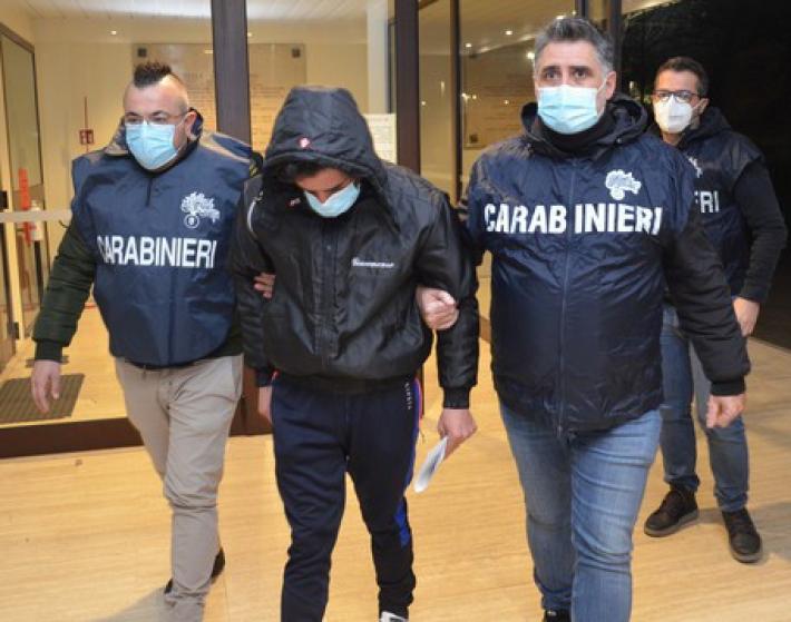 Rossella, trovata morta in casa nel Ferrarese: nella notte fermato il compagno 