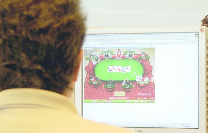 Sale  slot chiuse  ma  l'azzardo  scommette online