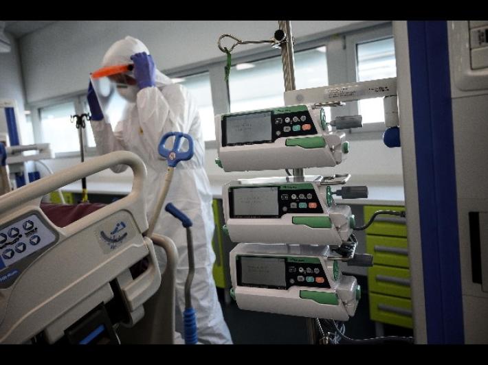 Covid: ragazzina di 11 anni ricoverata a Bologna, &egrave; grave