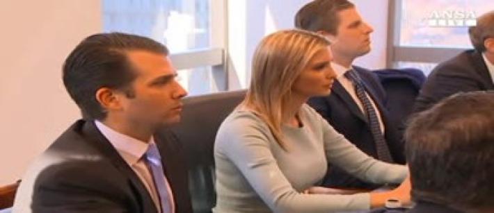 Dietrofront Bannon, 'sostengo Trump, figlio e' patriota'