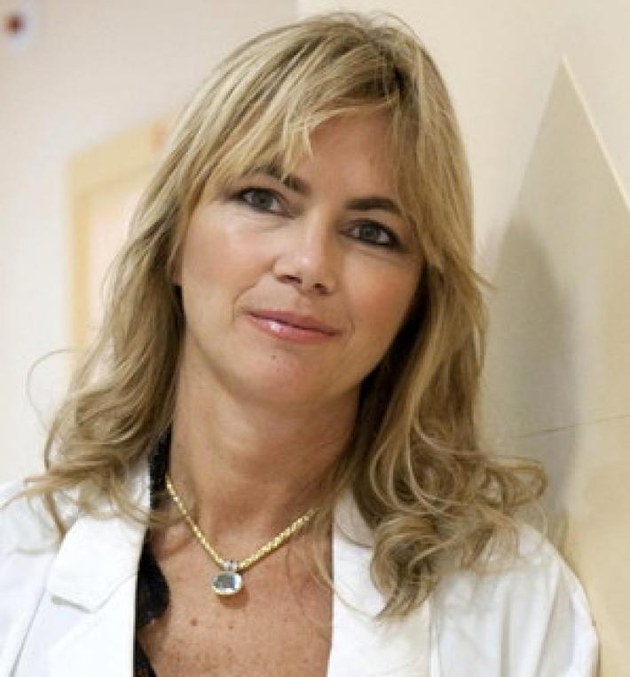 Susanna Esposito: &laquo;Troppi assembramenti tra i ragazzi&raquo;