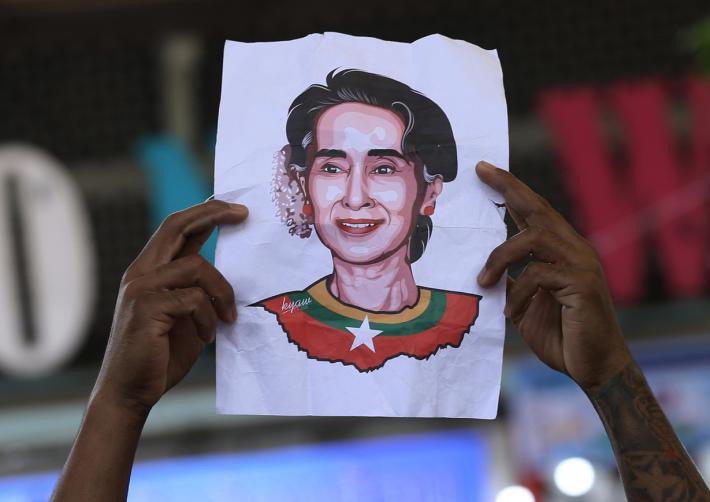 San Suu Kyi al processo in collegamento video, sta bene