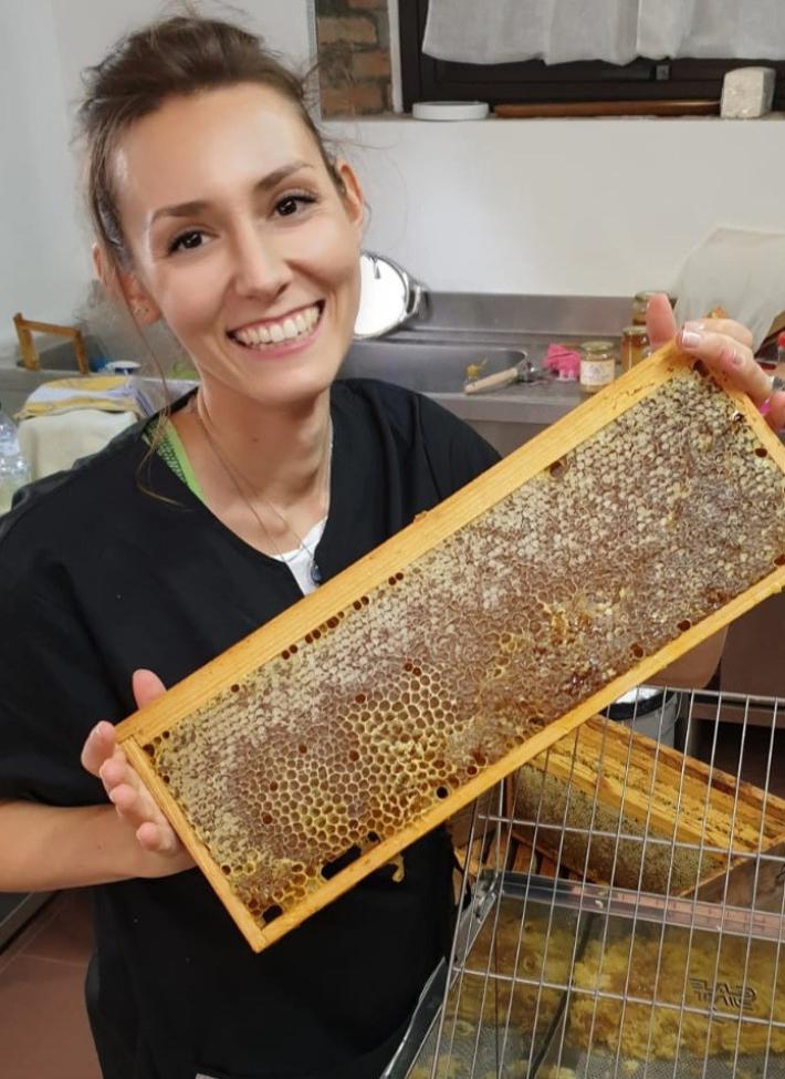 Giulia: &laquo;Appena ho scoperto le api me ne sono innamorata&raquo;&nbsp;