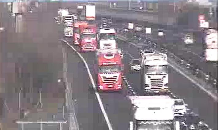 Code per incidente in A1: 3 km di coda fra Terre di Canossa-Campegine e Parma in direzione Nord