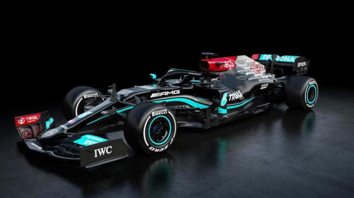 Ecco la nuova Mercedes.  Con Hamilton a caccia del mondiale
