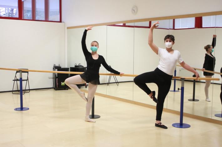 Filippo, 14 anni, studia per diventare una star