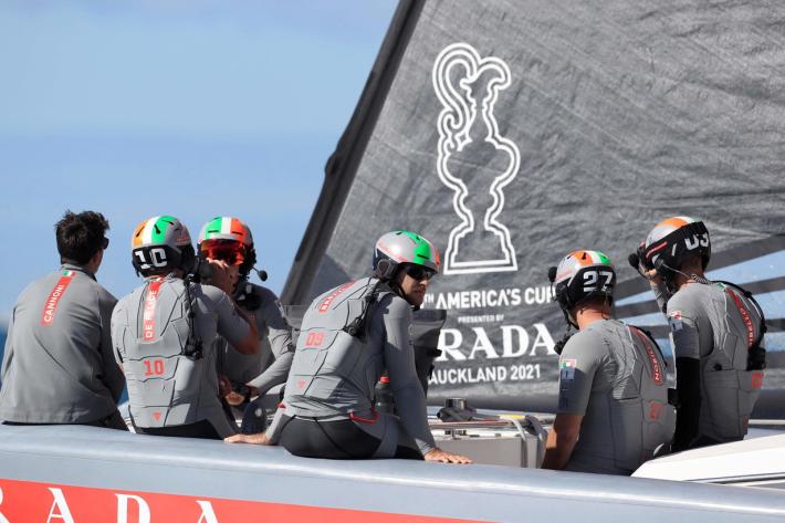 Manca il vento, regate rinviate a domani