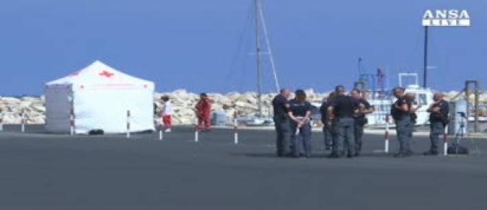 Migranti, nave Diciotti in arrivo a Trapani