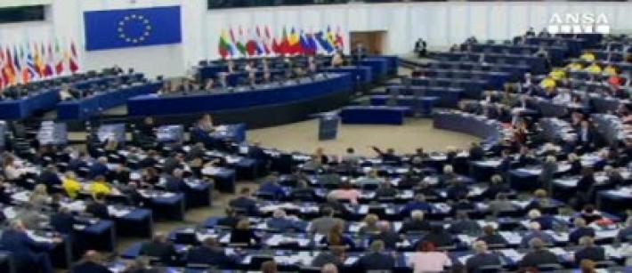 Bruxelles alza il tiro sul taglio delle emissioni Video