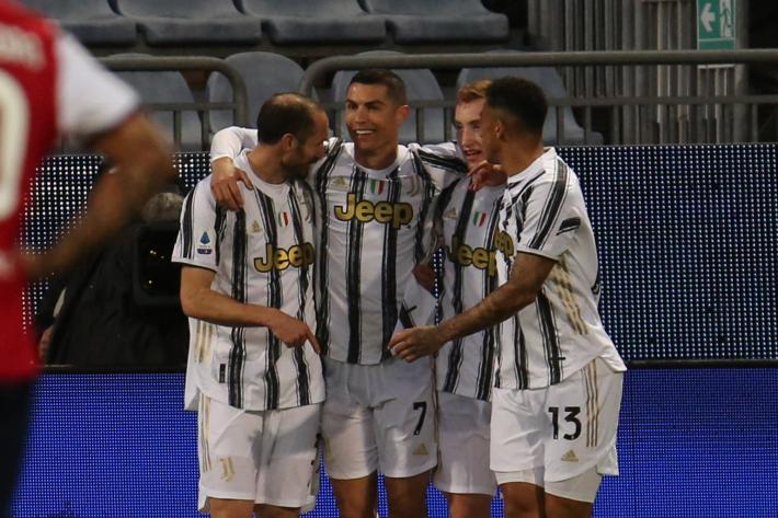 Crisi Ronaldo? Tripletta e Cagliari affondato