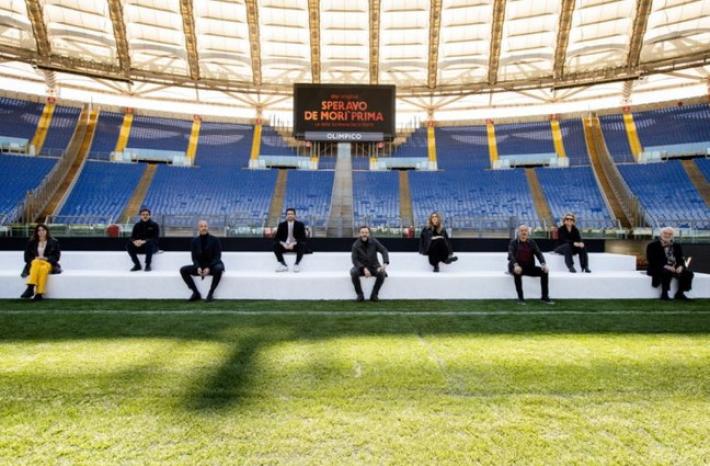 Arriva la serie "Speravo de mori' prima". Totti: "Simpatica ed emozionante"