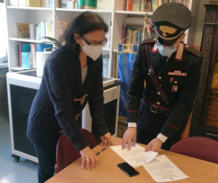 Noceto: trovato in possesso di un cellulare rubato, moldavo denunciato per ricettazione