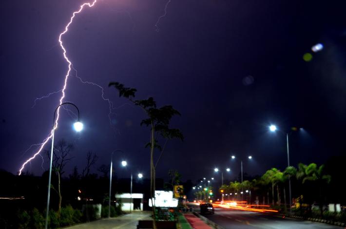 Campionessa di surf uccisa da un fulmine