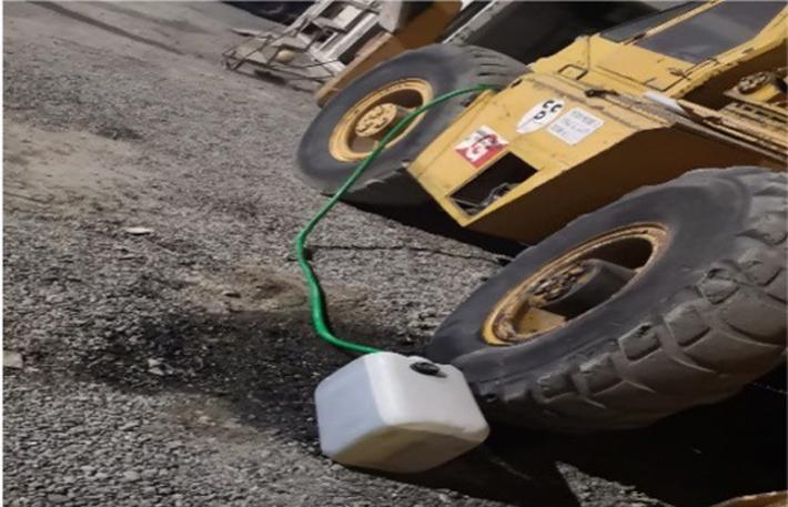 Provano a rubare gasolio da una gru ma il  colpo fallisce per l'intervento dell'Ivri