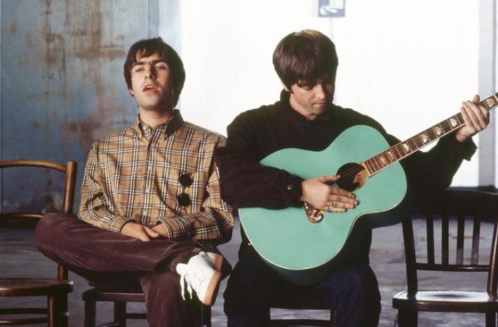 Gli Oasis si mobilitano per salvare lo storico locale "100 club"