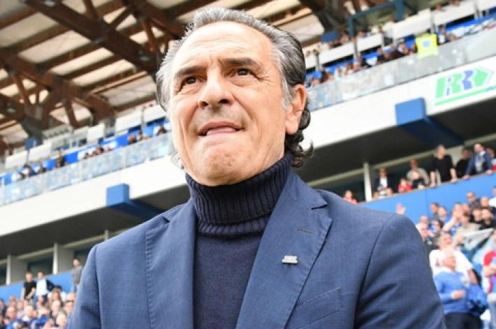 Fiorentina, si dimette Prandelli: "La mia carriera pu&ograve; finire qui"
