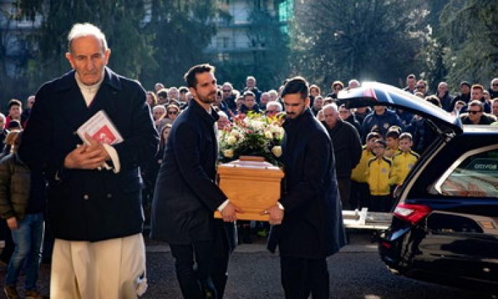 "Ciao mister, sarai sempre il nostro angelo": l'addio ad Alessandro Croci