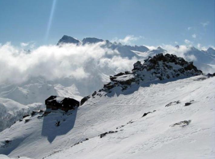 Valanga nel Cuneese, morto sciatore rimasto sepolto 