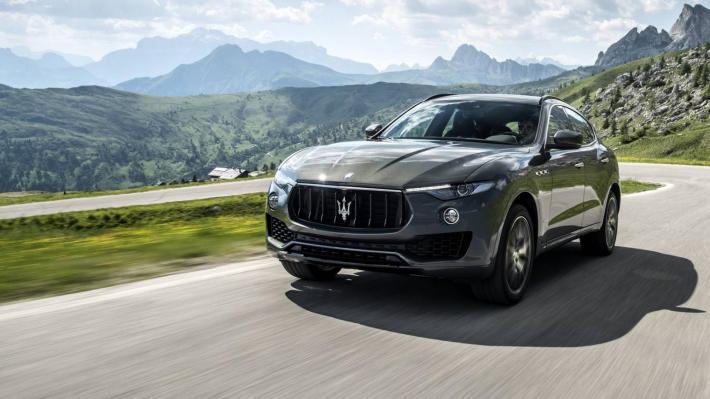 "Provo la Maserati" ma se ne va: arrestato ladro di auto di lusso in Piemonte