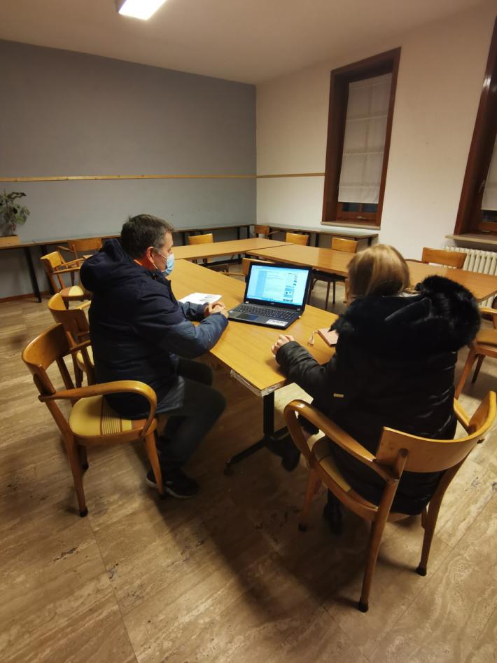 Le insidie della Dad e quell'aiuto per genitori poco hi-tech