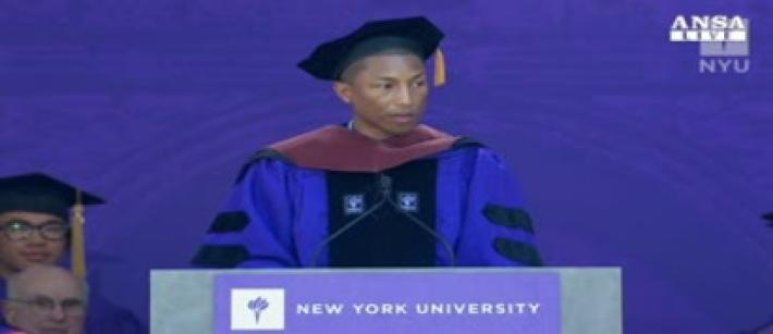 Il 'dottore' Pharrell Williams alla NYU