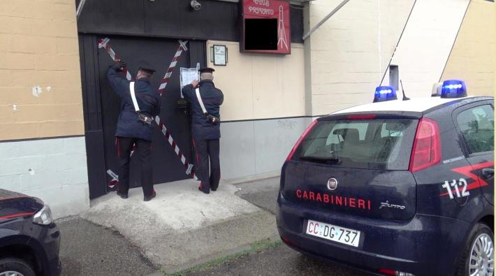 Ragazze costrette  a prostituirsi in un circolo, arrestati tre parmigiani e un reggiano
