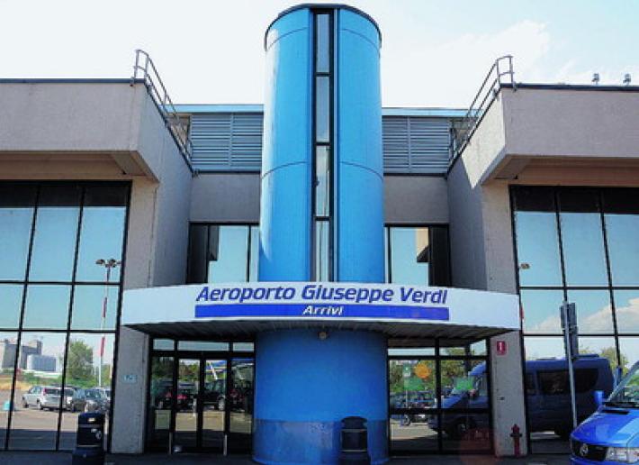 L'aeroporto e le bugie dei candidati