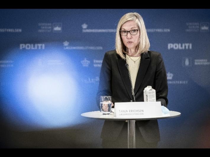 Funzionaria sviene annunciando stop AstraZeneca