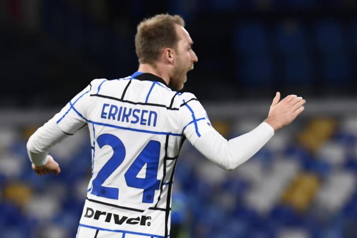 Inter indenne a Napoli: Eriksen sigla  il pari