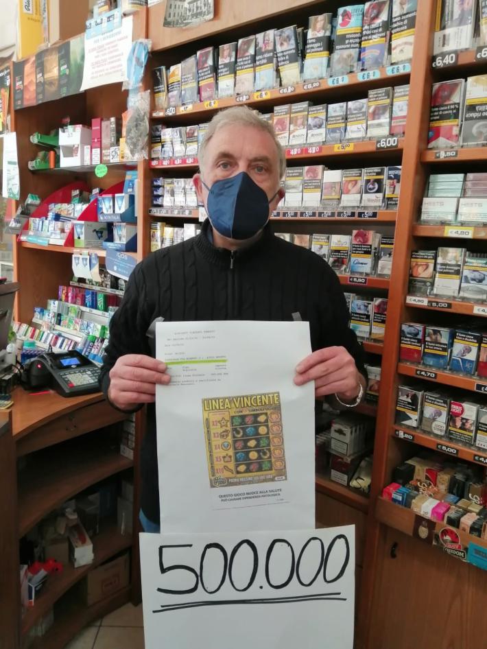 Noceto, 500mila euro vinti con un grattino