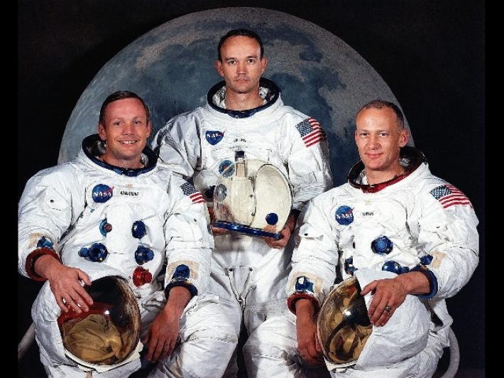 Addio a Collins, uno dei tre astronauti dell'Apollo 11