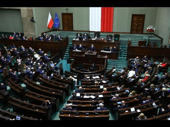 Il parlamento polacco approva il Recovery fund