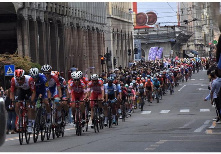 Viabilit&agrave;  modificata per il passaggio del Giro d'Italia dalle 11:30 alle 14