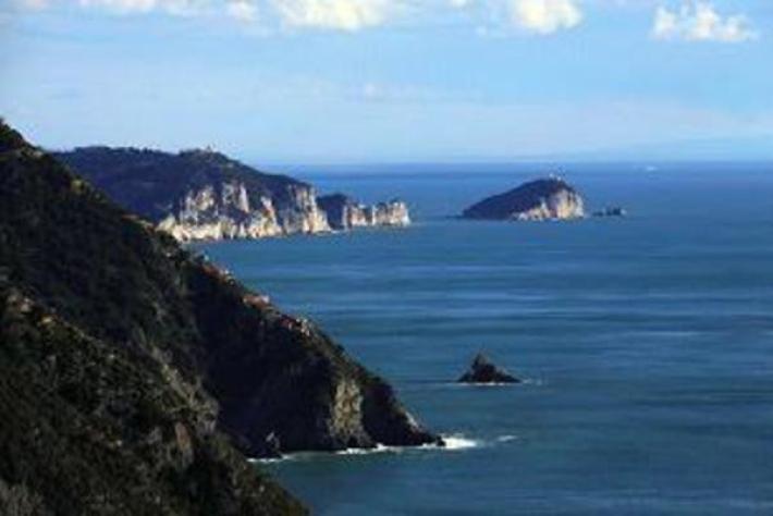 Bandiere blu in aumento e su 416 spiagge mare "eccellente"