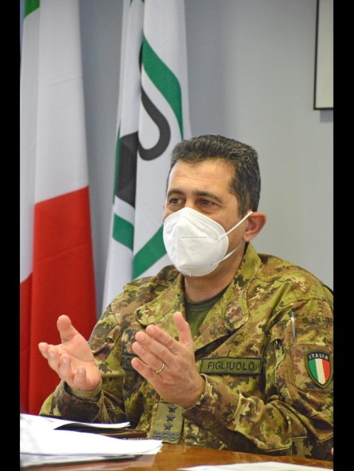 Figliuolo alle Regioni: "Da luned&igrave; prenotazioni anche per i 40enni"