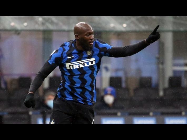 I carabinieri interrompono la festa di compleanno di Lukaku con 23 persone: in arrivo sanzioni