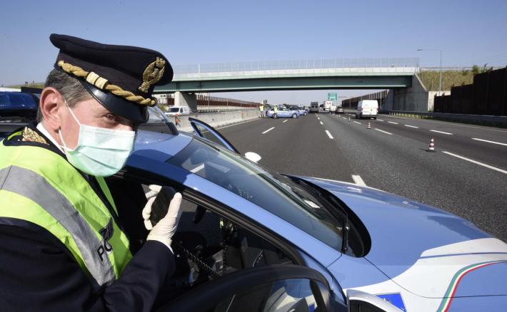 Un'ostetrica: &laquo;Mi hanno rubato le cartelle cliniche. Aiutatemi a ritrovarle&raquo;