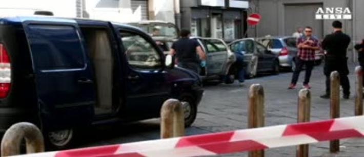 Trova cadavere nella sua auto: era  un clochard