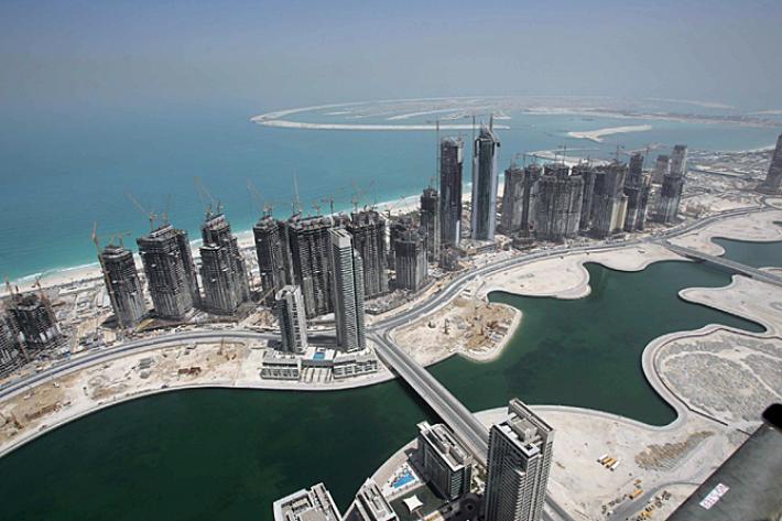 Dubai, vaccino obbligatorio dal 6 giugno per chi partecipa a eventi