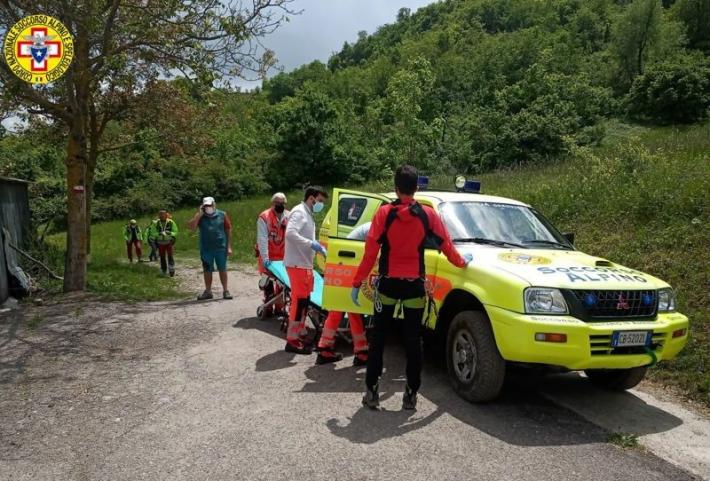 81enne parmigiana scivola e cade: momenti di paura sulla Pietra di Bismantova
