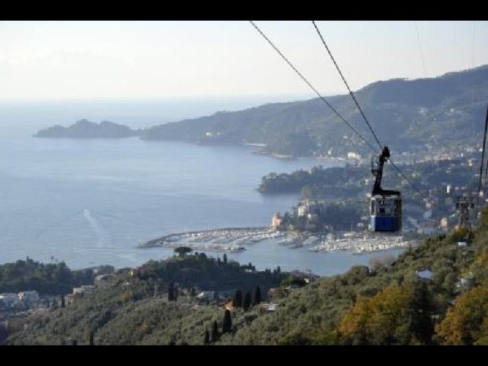 Perocchi in carcere, la funivia di Rapallo non riapre