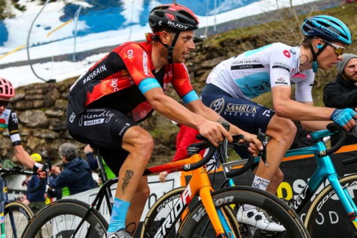 Caruso vince la tappa al Giro, Bernal resta in rosa