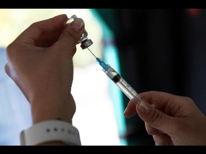 Aifa: no alla seconda dose di Astrazeneca a chi ha avuto trombosi